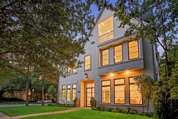 2 1/2 Story Home Plan E8054