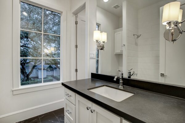 2 1/2 Story Home Plan E8198