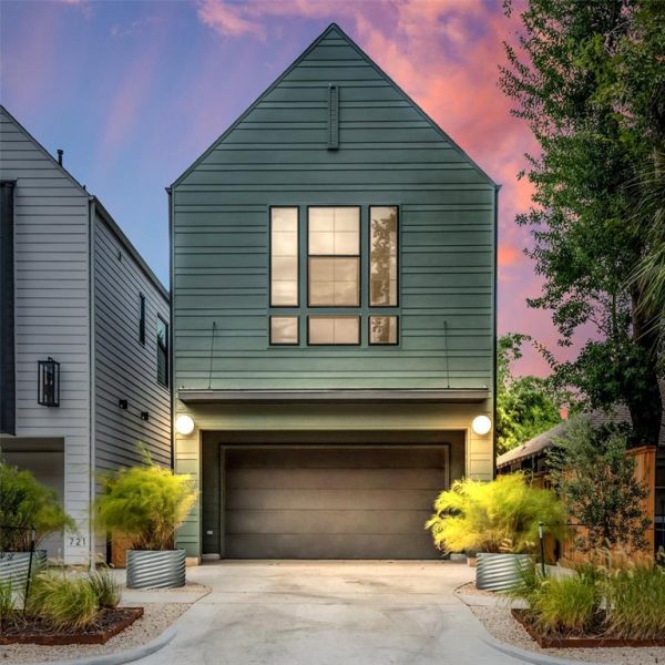 Two Story Home Plan E8176 A1
